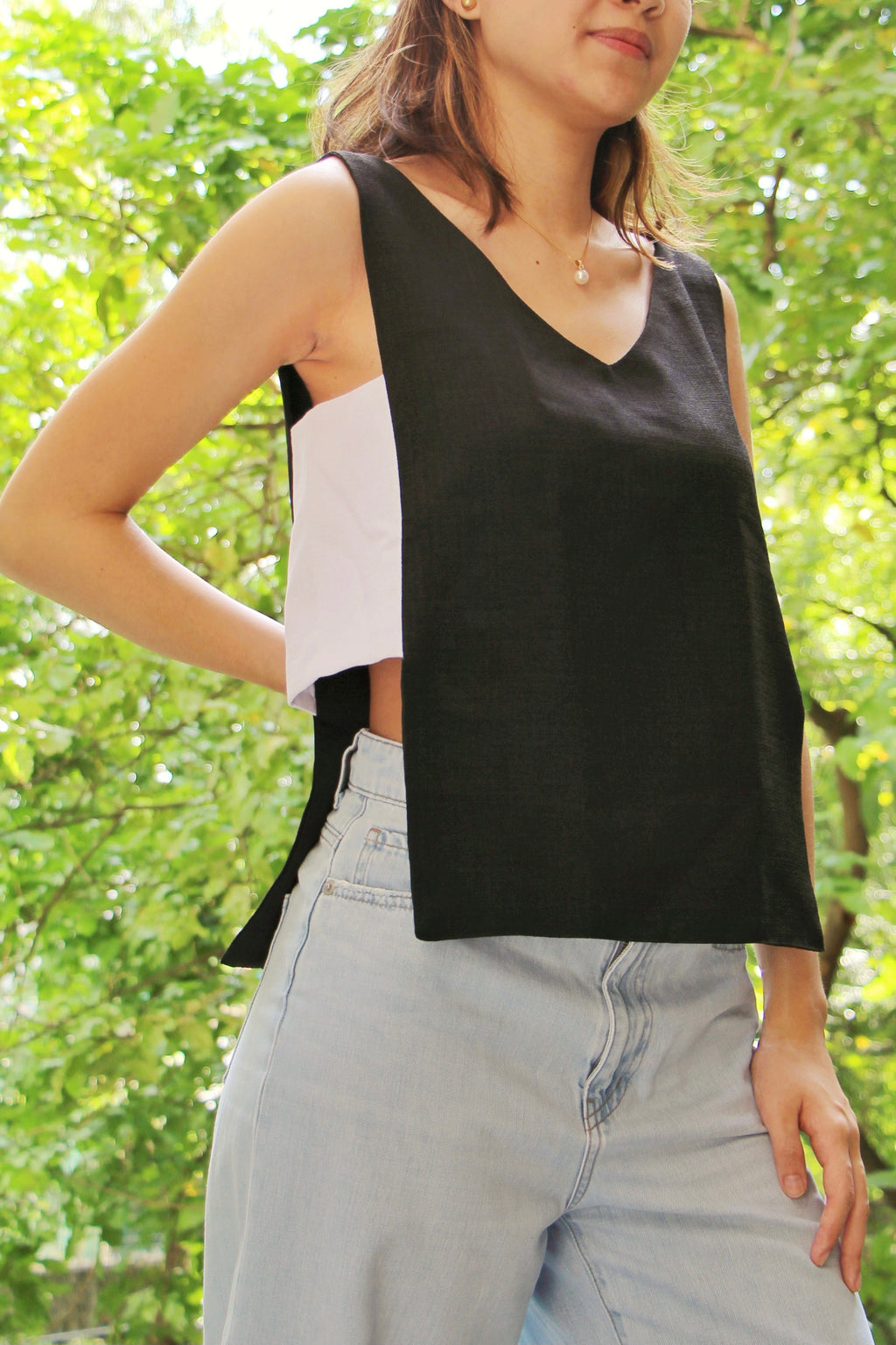 Costa Top in Charcoal & Ivory